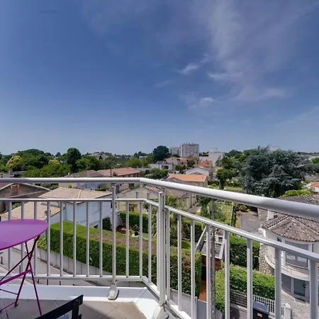 Tres Bel Climatise Au Coeur De Cauderan *